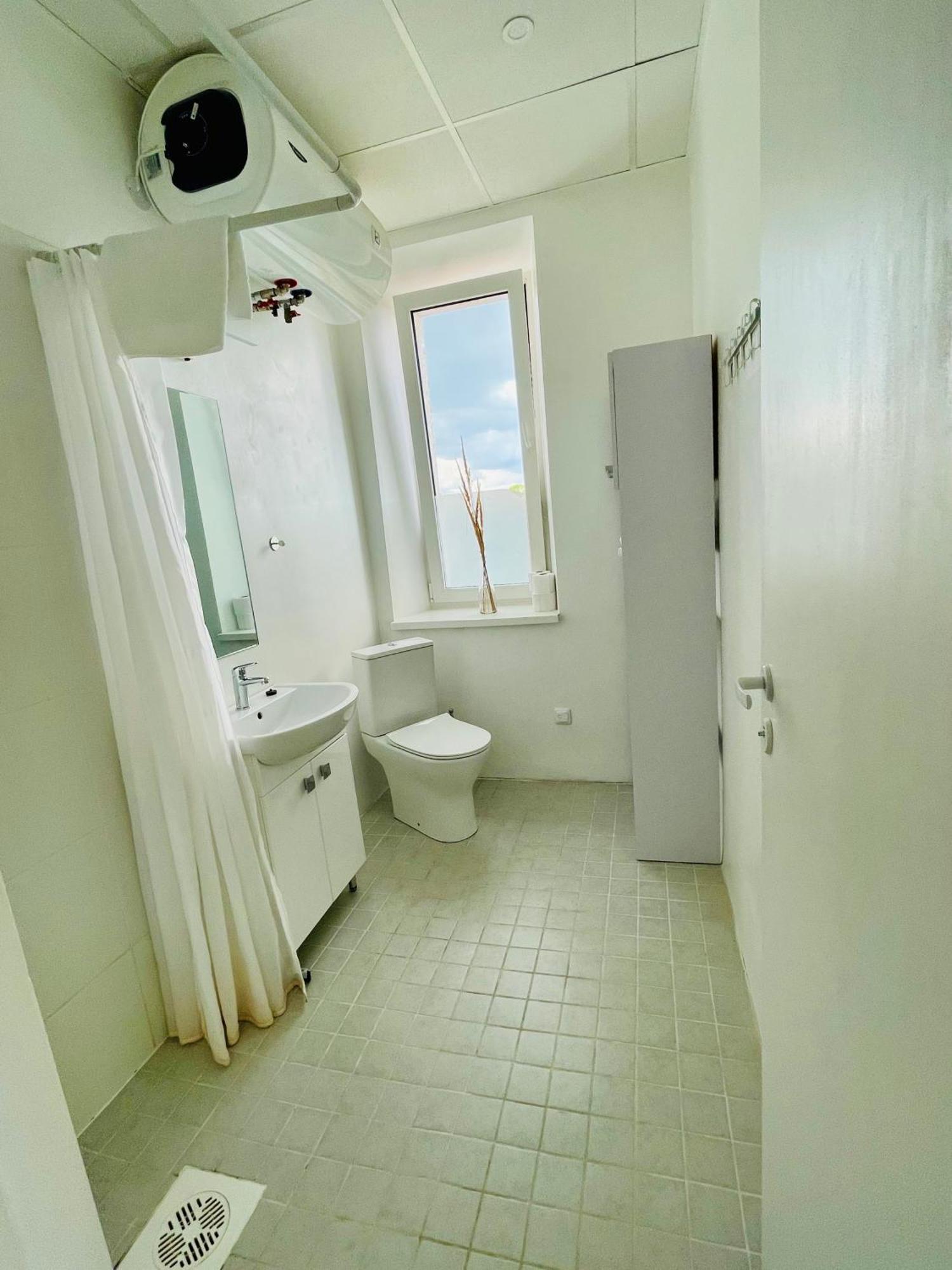 Endla Hostel Ja Apartamendid 합살루 외부 사진